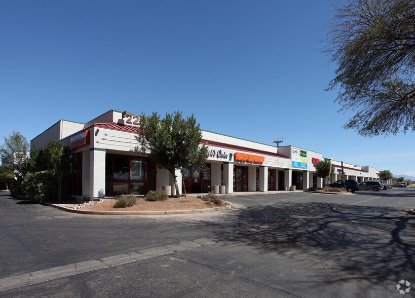 225 E Valencia Rd, Tucson, AZ à louer - Photo du bâtiment - Image 2 de 9