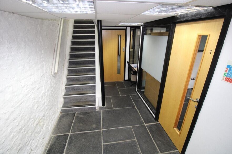 6 West St, Olney à vendre - Photo du bâtiment - Image 2 de 8