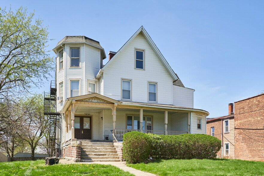 3634 Bosworth Rd, Cleveland, OH à vendre - Photo du bâtiment - Image 3 de 31