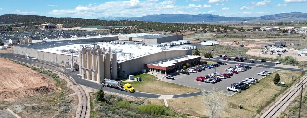 2791 W Highway 56, Cedar City, UT à louer - Photo du bâtiment - Image 1 de 12