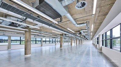 Haywood Rd, Warwick for lease Interior Photo- Image 2 of 10