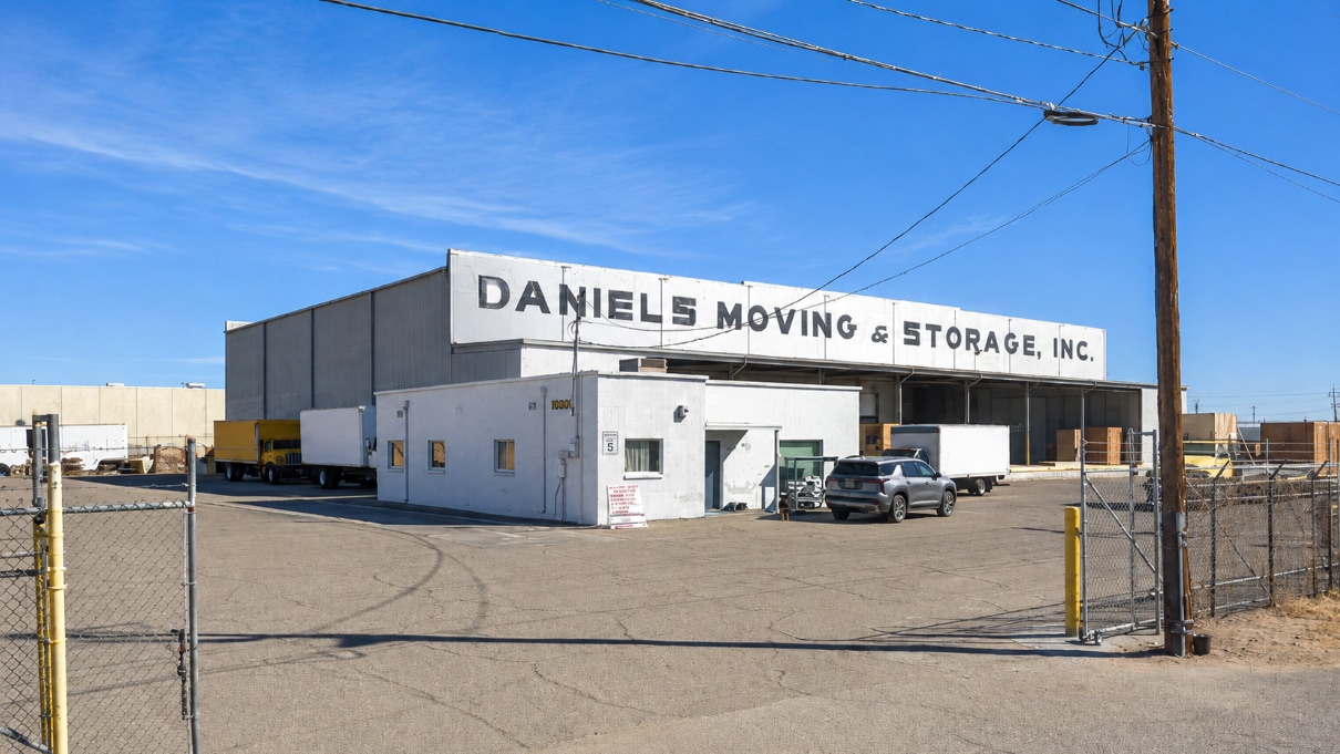 9700 Railroad Dr, El Paso, TX à vendre Photo du bâtiment- Image 1 de 17