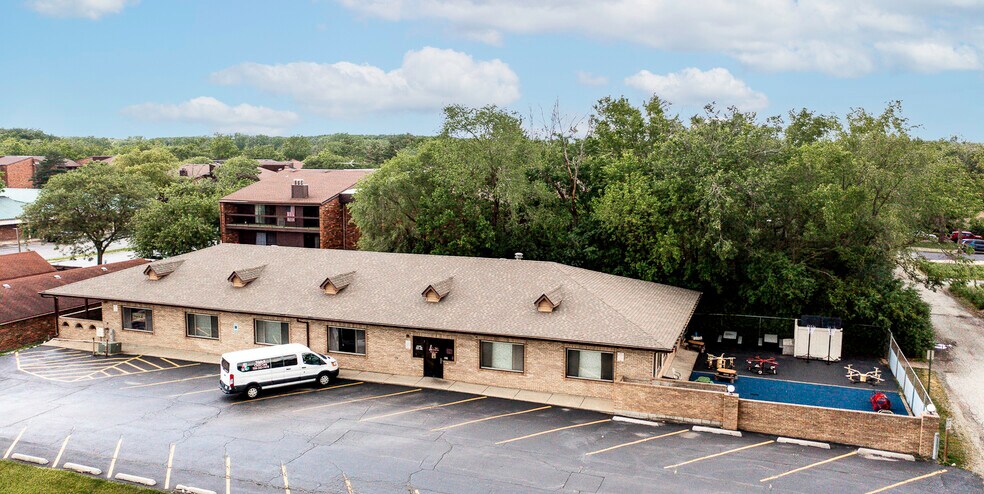 5500 147th St, Oak Forest, IL à vendre - Photo du bâtiment - Image 2 de 12