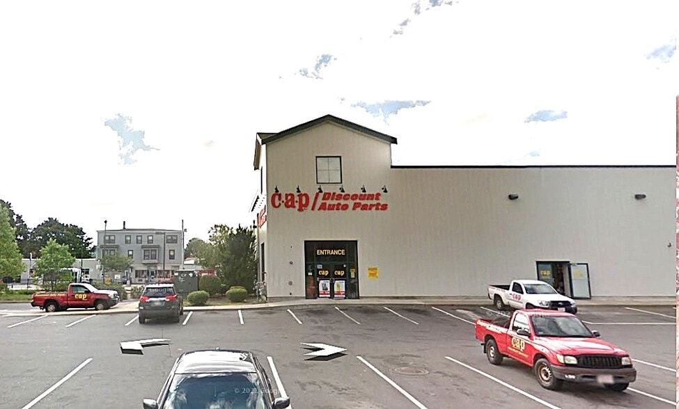 143 Washington St, Gloucester, MA for lease - Building Photo - Image 3 of 5