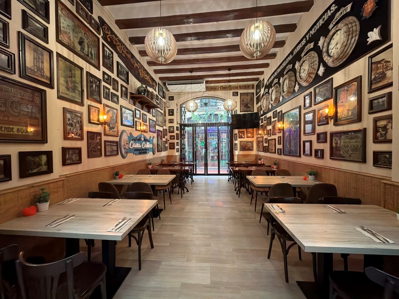 Commerce de détail dans Barcelone, Barcelona à louer Photo intérieure- Image 1 de 11