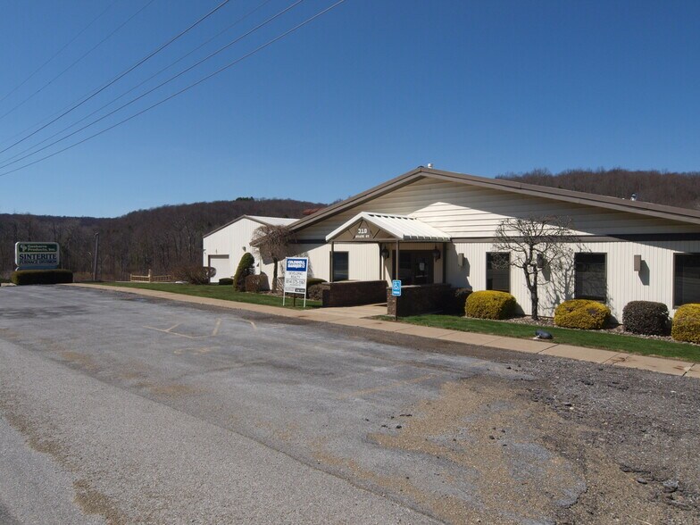 310 State St, Saint Marys, PA à vendre - Photo du bâtiment - Image 1 de 12