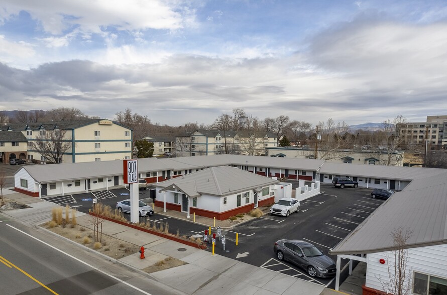 907 S Carson St, Carson City, NV à vendre - Photo principale - Image 1 de 1