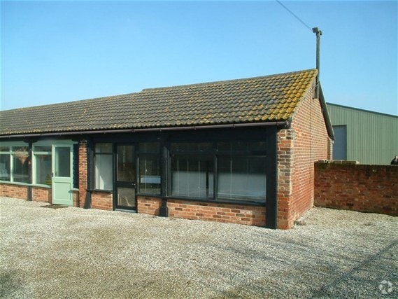 Burnham Rd, Mundon for lease Primary Photo- Image 1 of 2