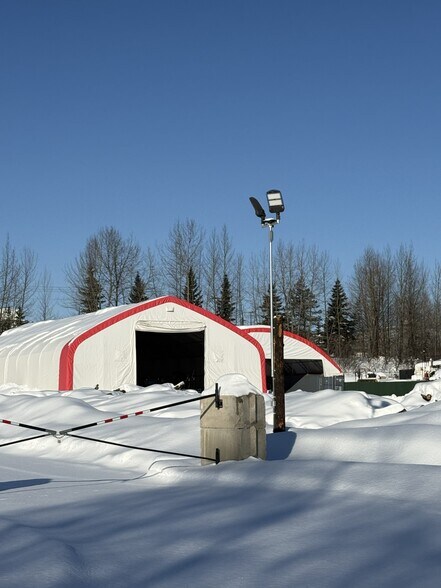 10726 Olive Ln, Anchorage, AK à vendre - Photo du bâtiment - Image 3 de 4