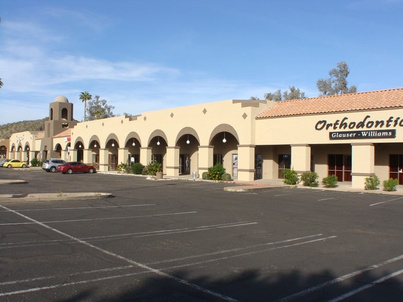 3233 E Chandler Blvd, Phoenix, AZ for lease - Building Photo - Image 3 of 6