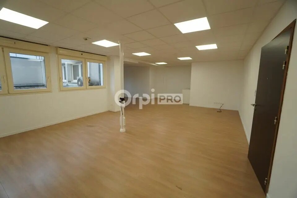 Office in Dijon for sale Building Photo- Image 1 of 5