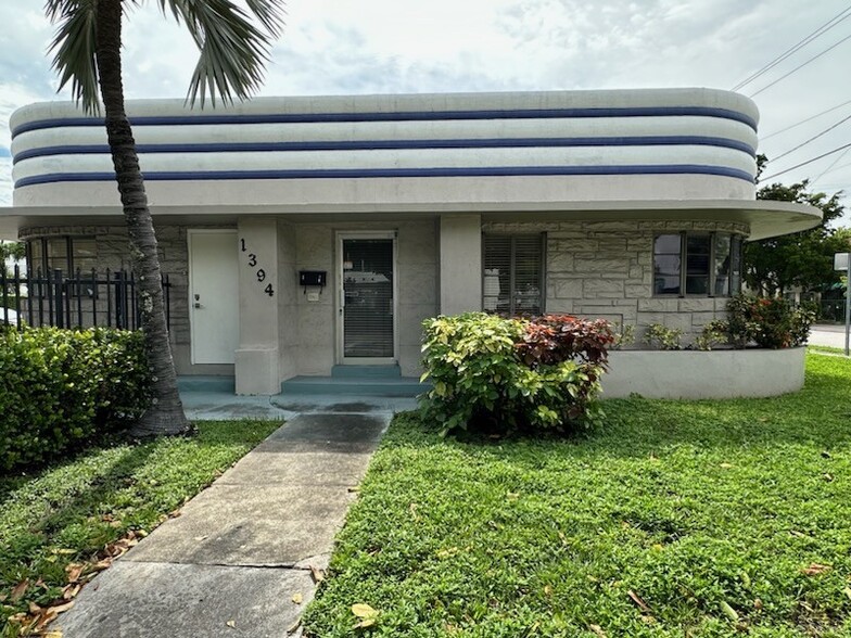 1394 Coral Way, Miami, FL à louer - Photo principale - Image 1 de 5