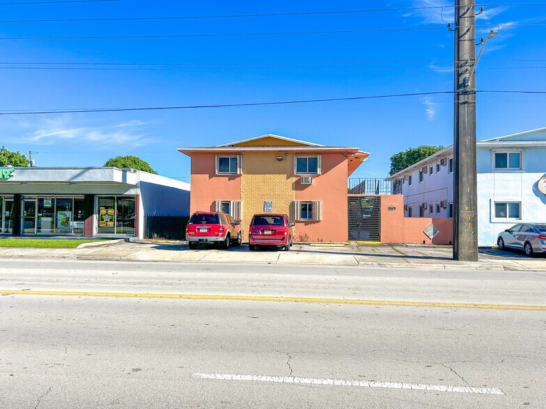 775 W 29th St, Hialeah, FL à vendre - Photo du bâtiment - Image 2 de 14