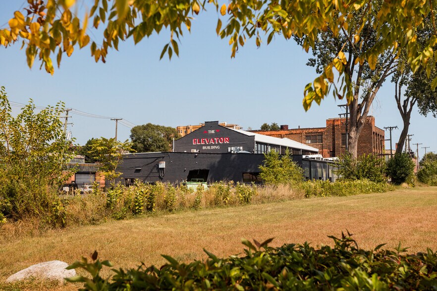 1938 Franklin St, Detroit, MI à vendre - Photo du bâtiment - Image 2 de 14