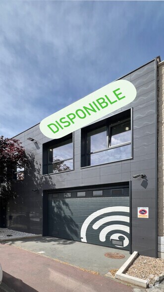 Office in Torrejón de Ardoz, Madrid for sale - Building Photo - Image 1 of 12