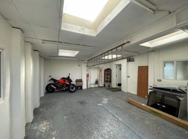 20B Warren Rd, Brighton à vendre - Photo intérieure - Image 2 de 4