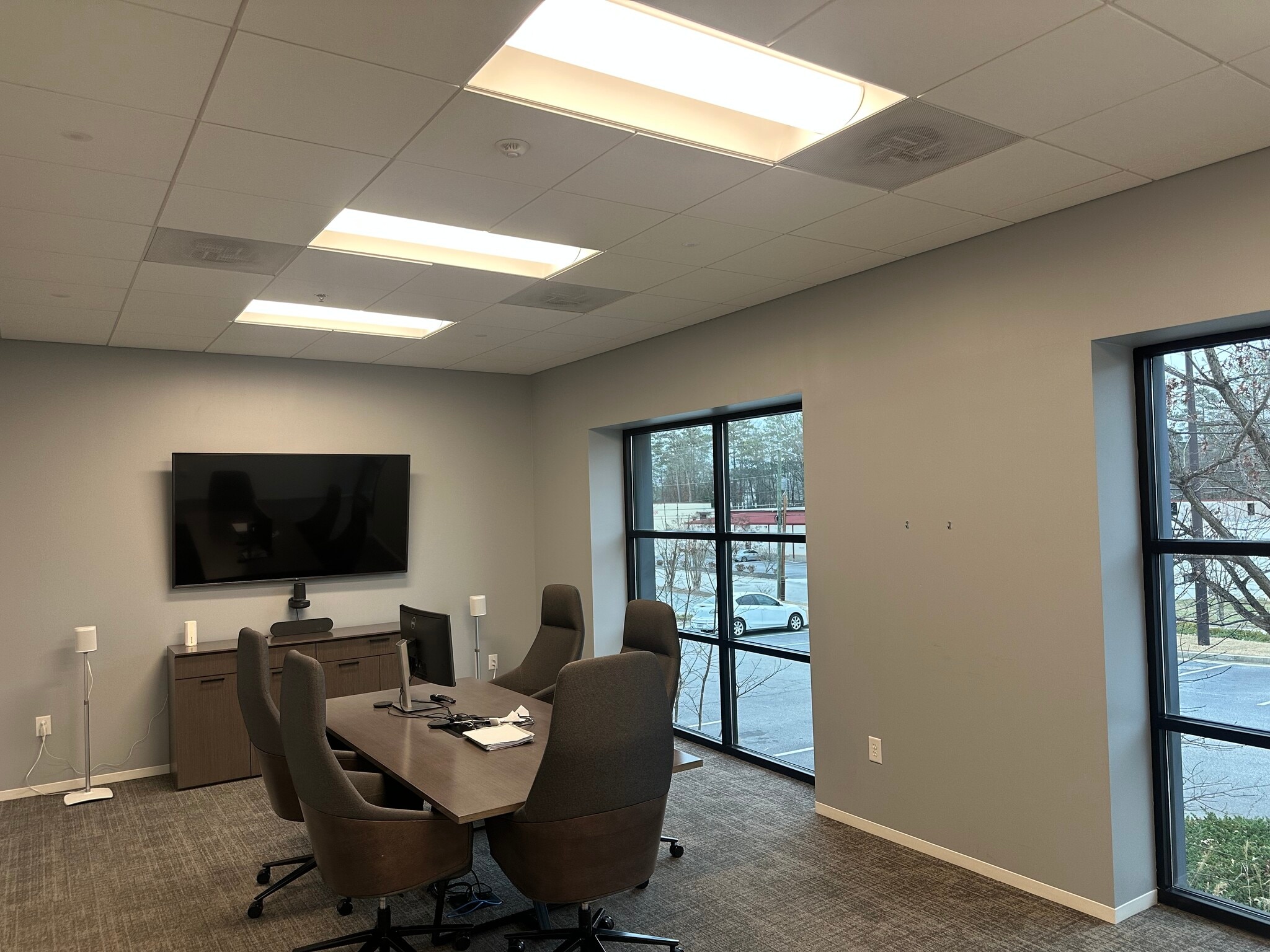 2700 Apple Valley Rd NE, Atlanta, GA for lease Interior Photo- Image 1 of 4