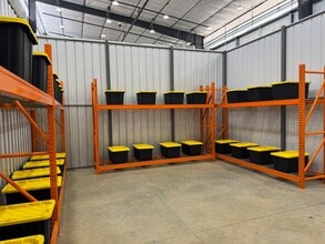 1027 Outpost Dr, Conroe, TX for lease Building Photo- Image 2 of 8