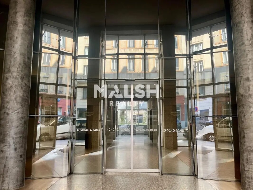 Rue De Bonnel, Lyon for lease Lobby- Image 1 of 17