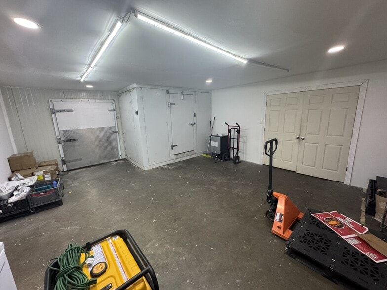 3102 S Ruby Ave, Gonzales, LA à vendre - Photo du bâtiment - Image 3 de 6