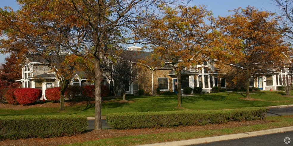 110 Marter Ave, Moorestown, NJ à louer - Photo du bâtiment - Image 2 de 7