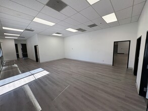 2450 W Broadway Rd, Mesa, AZ for lease Building Photo- Image 2 of 17