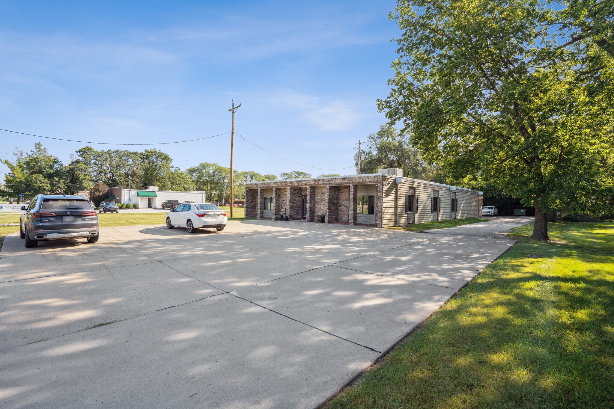 2721 SW 30th St, Des Moines, IA à vendre Photo du bâtiment- Image 1 de 50