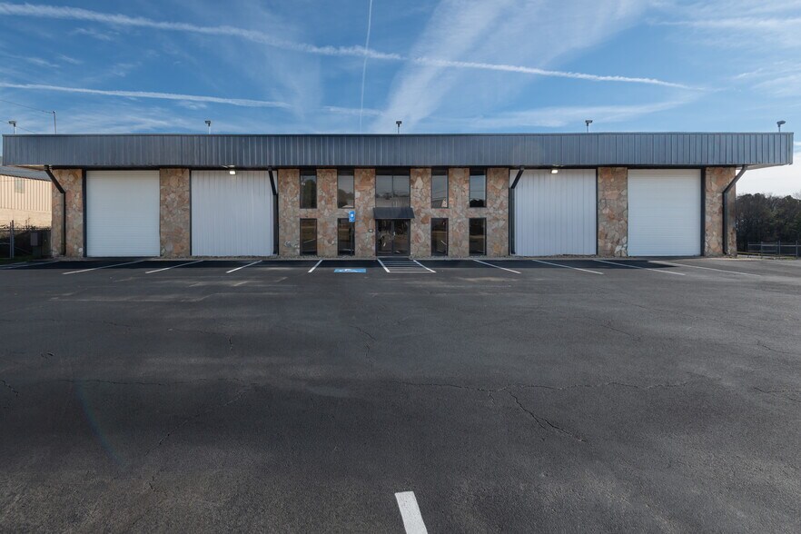 3502 Moreland Ave, Conley, GA à louer - Photo du bâtiment - Image 2 de 7