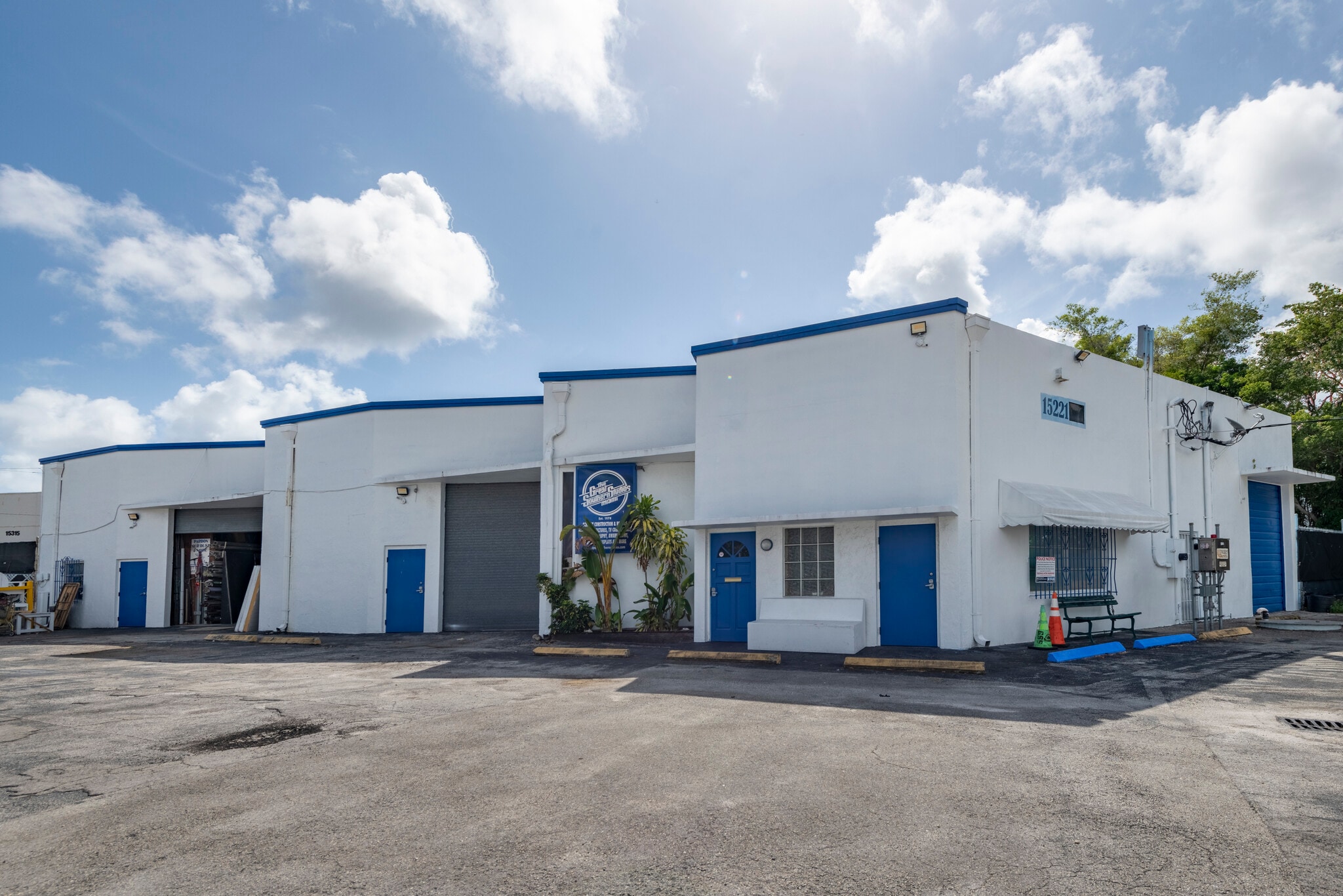 15221 NE 21st Ave, Miami, FL for sale Building Photo- Image 1 of 35