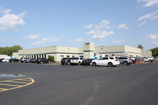 Plus de détails pour 2620 W Henrietta Rd, Brighton, NY - Local d'activités à louer