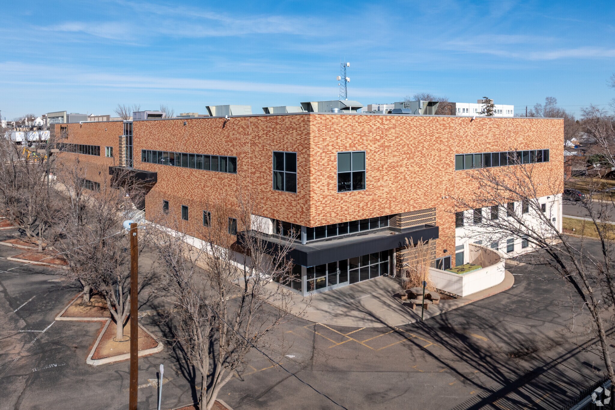 4100 E Arkansas Ave, Denver, CO à louer Photo principale- Image 1 de 5