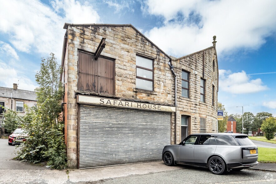 Grange Ln, Accrington à vendre - Photo du bâtiment - Image 2 de 2