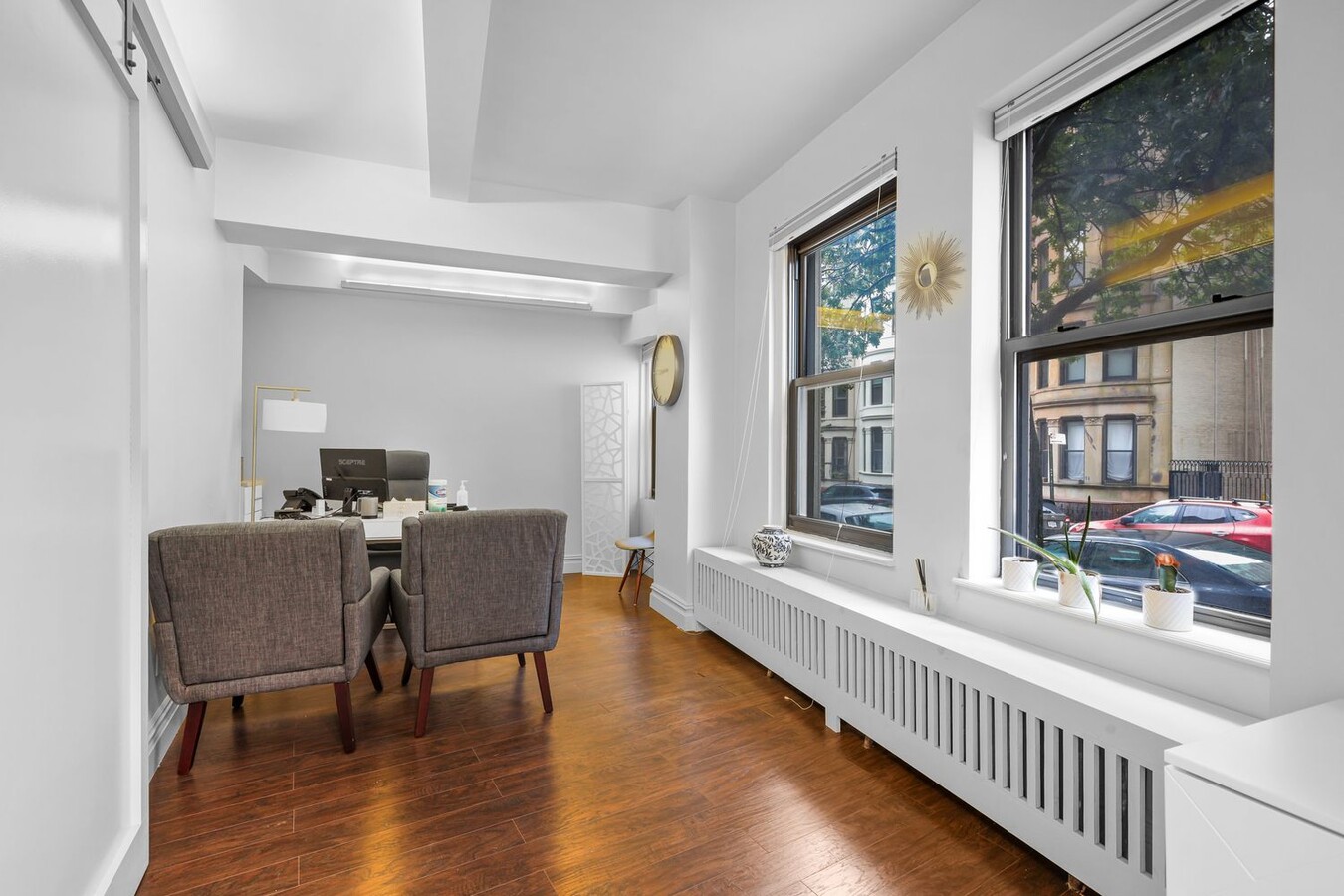 9 Prospect Park W, Brooklyn, NY 11215 - Unité GRND - - Photo intérieure - Image 2 of 8