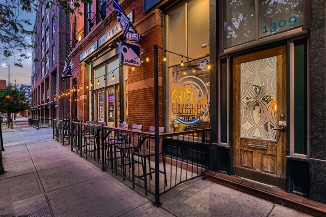 Plus de détails pour 1311 22nd St, Denver, CO - Commerce de détail à louer