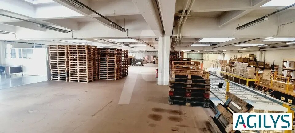 Flex in Rungis for lease - Interior Photo - Image 2 of 12