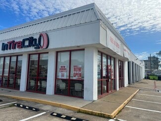 Plus de détails pour 500 Sheldon Rd, Channelview, TX - Commerce de détail à vendre