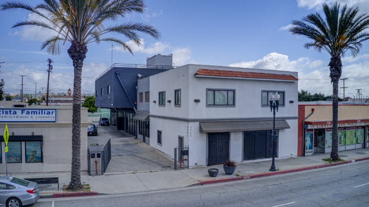 4985 Whittier Blvd, Los Angeles, CA à vendre - Photo du bâtiment - Image 1 de 18