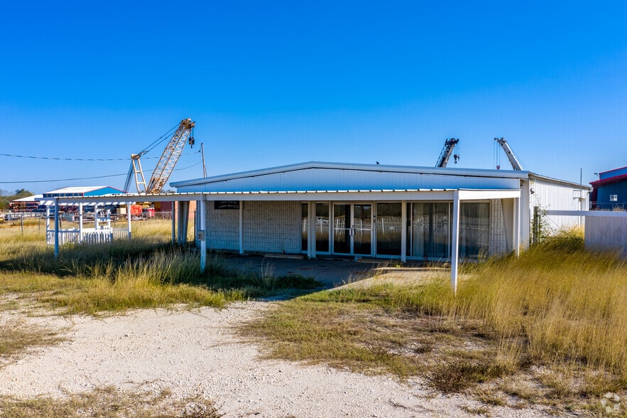 14550 E Interstate 10, Marion, TX à louer - Photo du bâtiment - Image 2 de 5