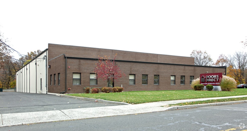 565 Green Ln, Union Township, NJ for lease - Building Photo - Image 1 of 11