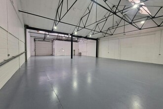 West Ham Ln, Basingstoke for lease Building Photo- Image 2 of 6