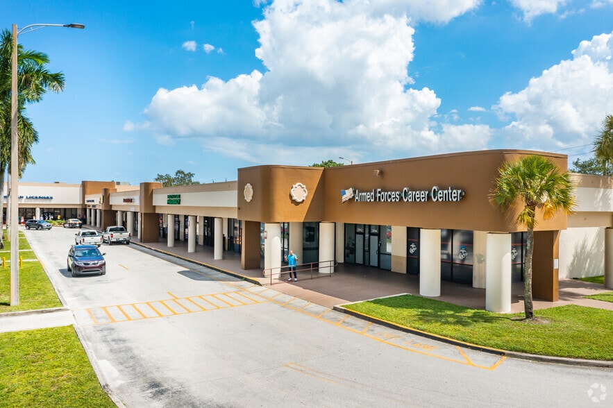 2900-2950 N State Road 7, Fort Lauderdale, FL for lease - Building Photo - Image 2 of 8