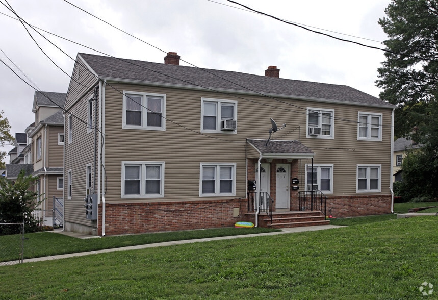 1027-1033 Stanton Ave, Elizabeth, NJ for sale - Building Photo - Image 2 of 2