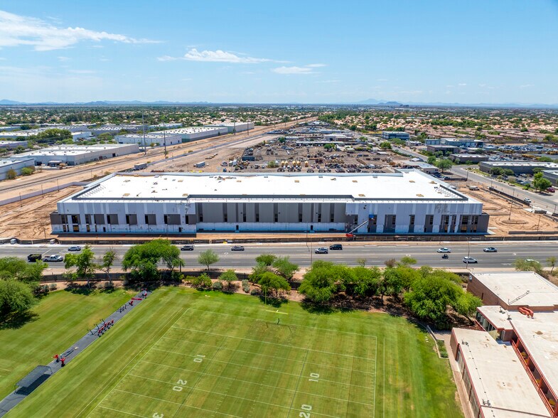 811 W Warner Rd, Tempe, AZ à vendre - Photo du bâtiment - Image 3 de 4