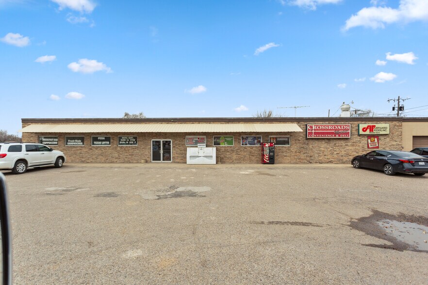 101 E Commercial St, Miami, TX à vendre - Photo du bâtiment - Image 1 de 36