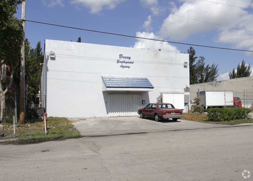 13280 NW 43rd Ave, Opa Locka, FL for lease - Building Photo - Image 3 of 4