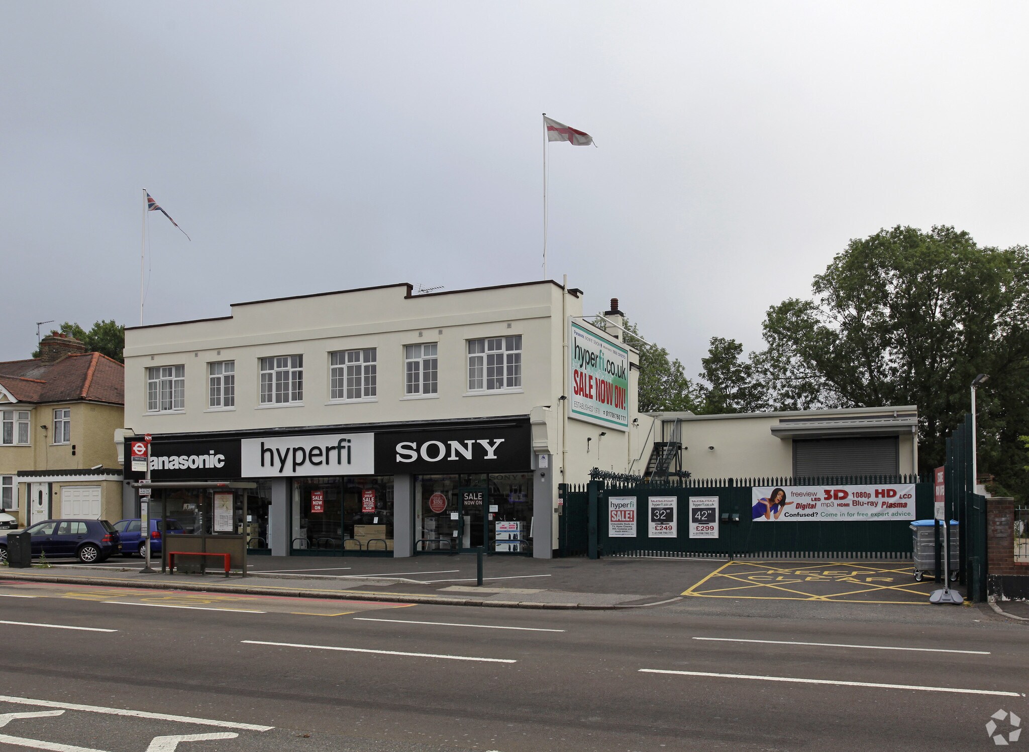 10-14 Eastern Ave E, Romford à louer Photo principale- Image 1 de 2