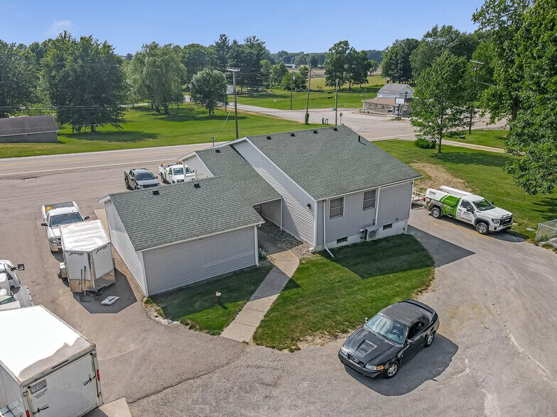 13390 Ravenna Ave NE, Hartville, OH à vendre - Photo du bâtiment - Image 2 de 43