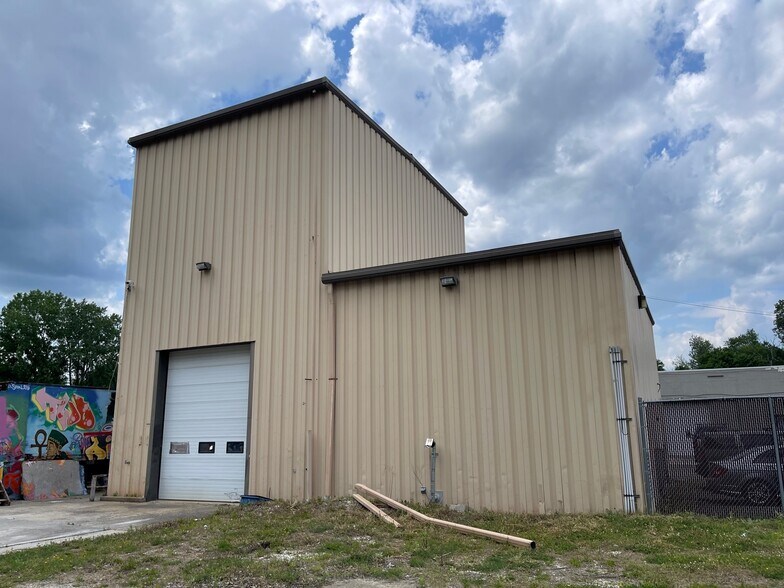 15 Great Pasture Rd, Danbury, CT à louer - Photo du bâtiment - Image 2 de 8