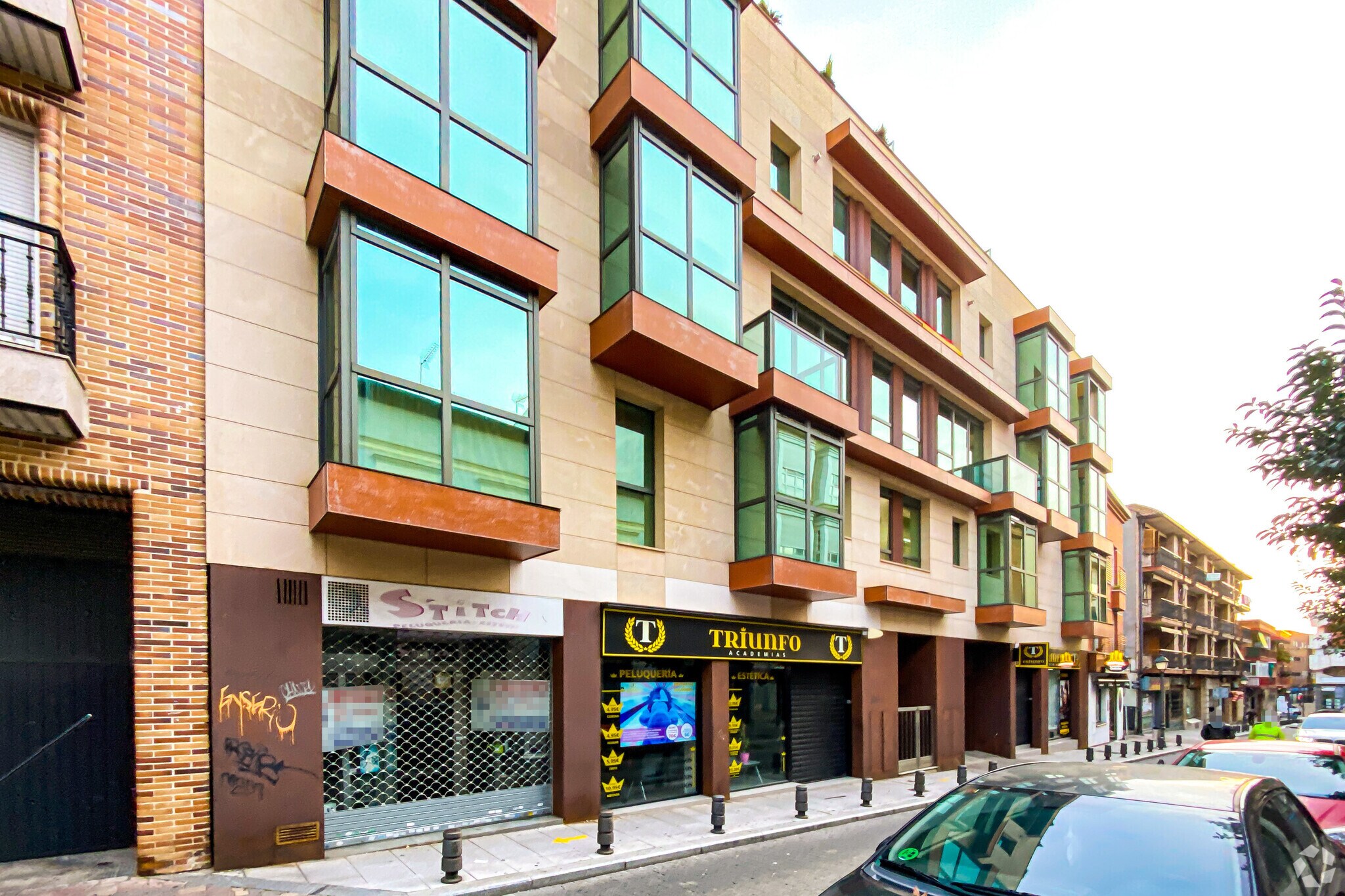 Immeuble residentiel dans Leganés, Madrid à vendre Photo principale- Image 1 de 2