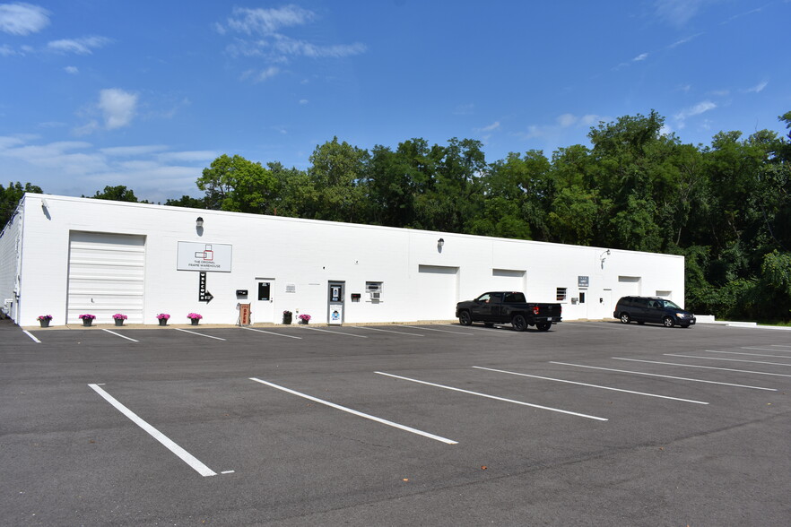 7482-7488 E Main St, Reynoldsburg, OH for lease - Building Photo - Image 1 of 4